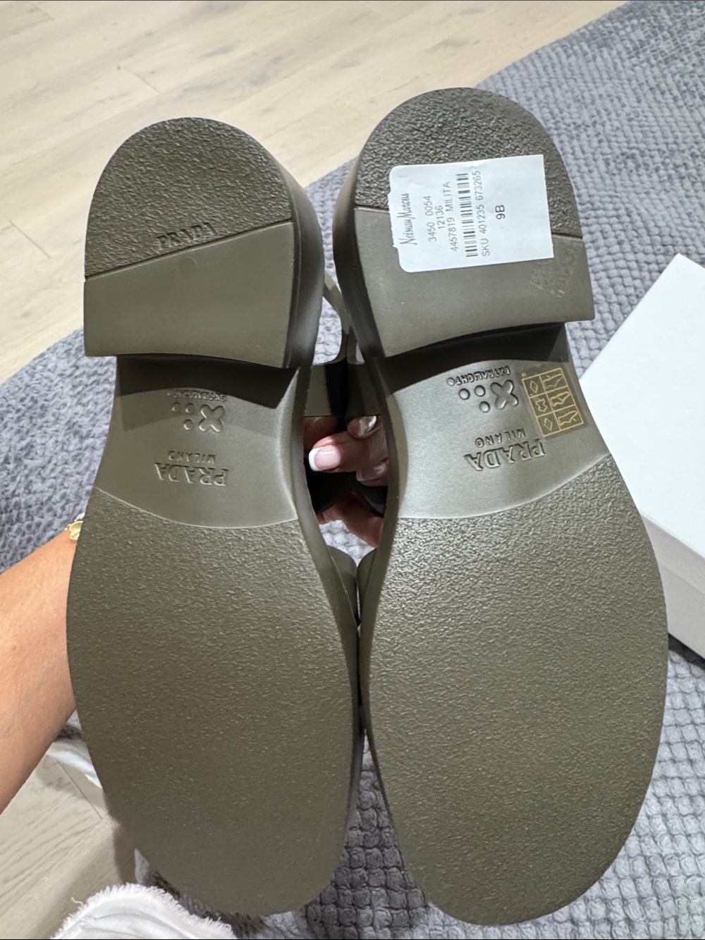 PRADA Olive Green Jelly Sandals with Logo Triangle - Picture 5 of 10